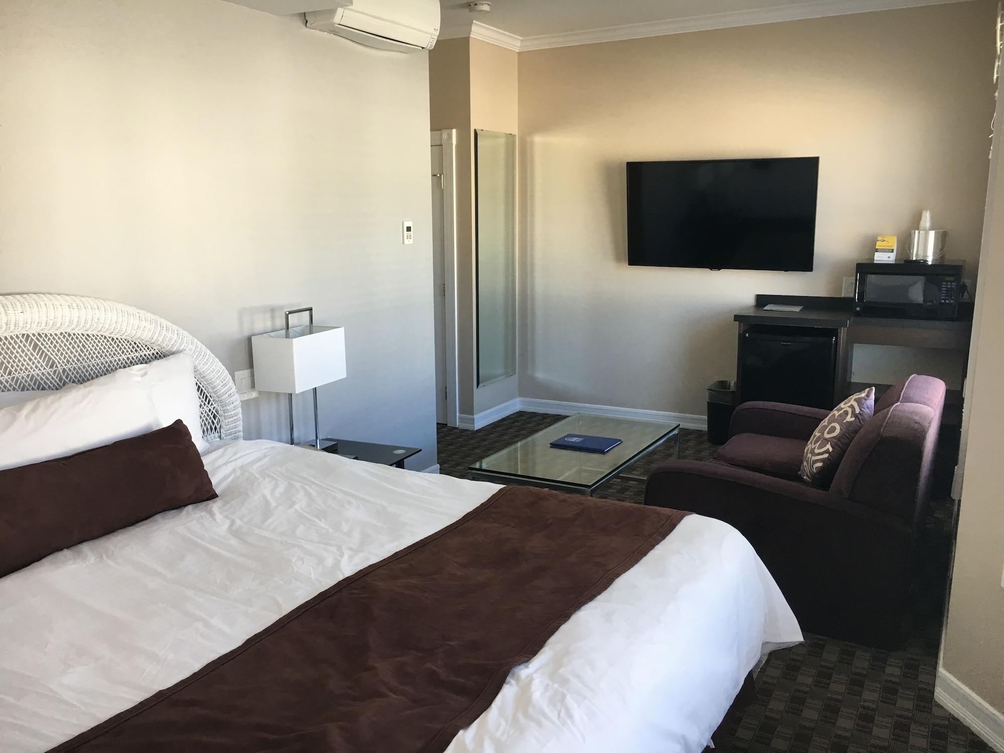 Glenmore Plaza Hotel 阿瓦隆 外观 照片