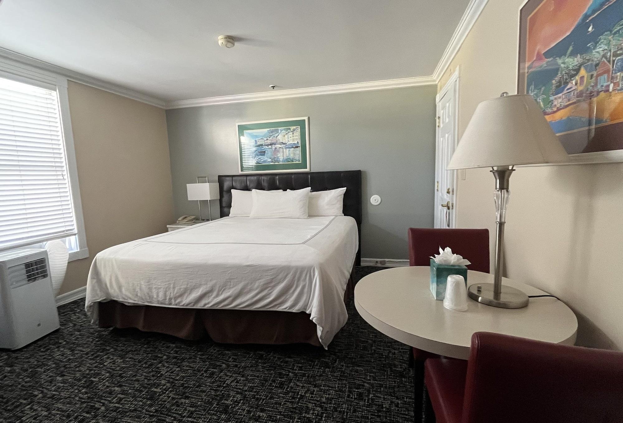 Glenmore Plaza Hotel 阿瓦隆 外观 照片