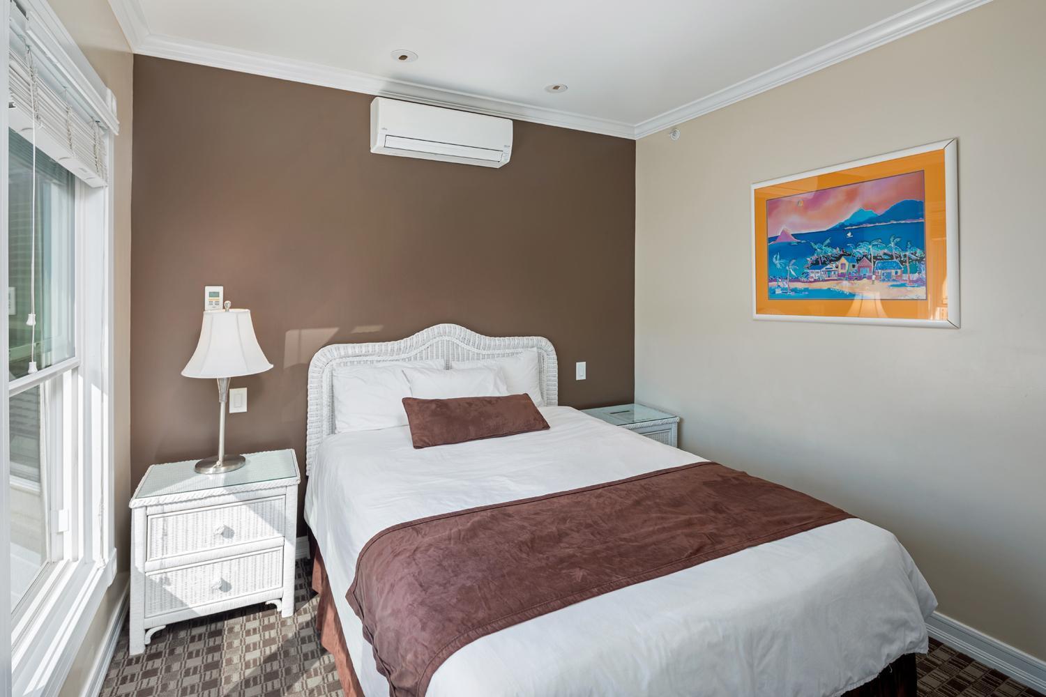 Glenmore Plaza Hotel 阿瓦隆 外观 照片