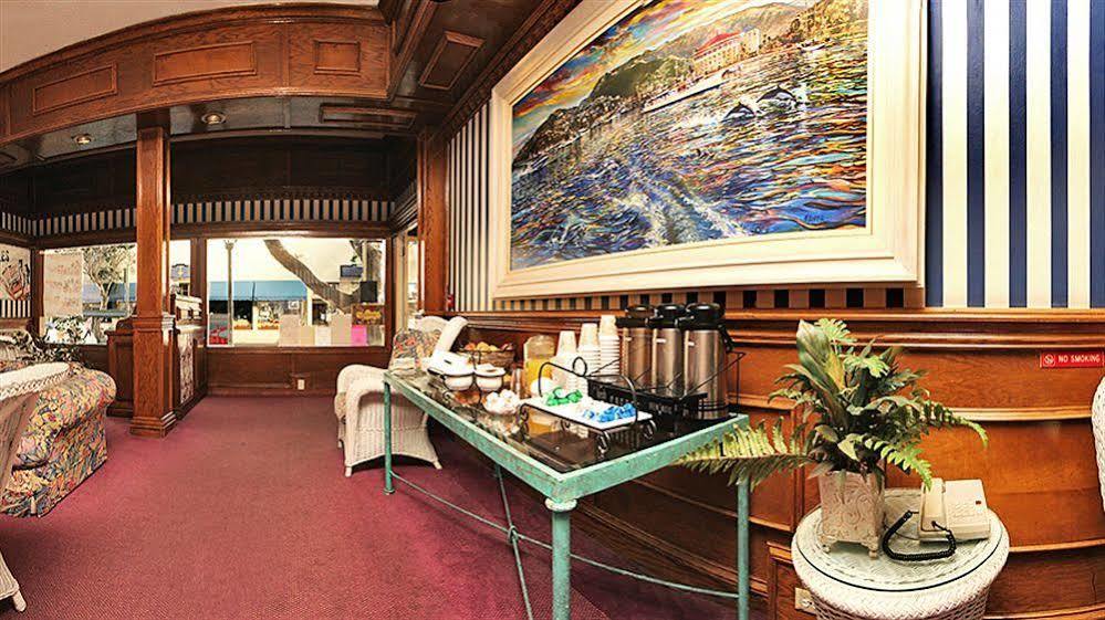 Glenmore Plaza Hotel 阿瓦隆 外观 照片
